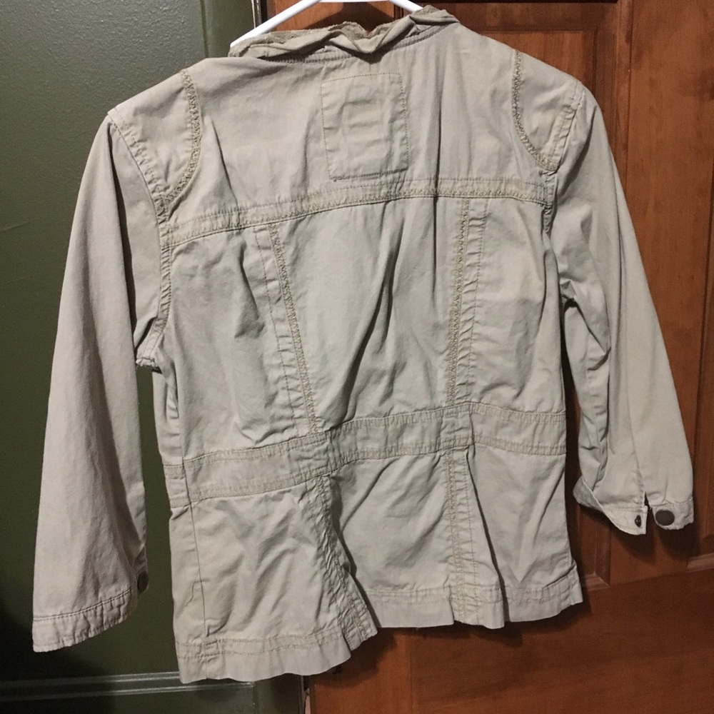 Girls Medium Jacket - Picture 3 of 4